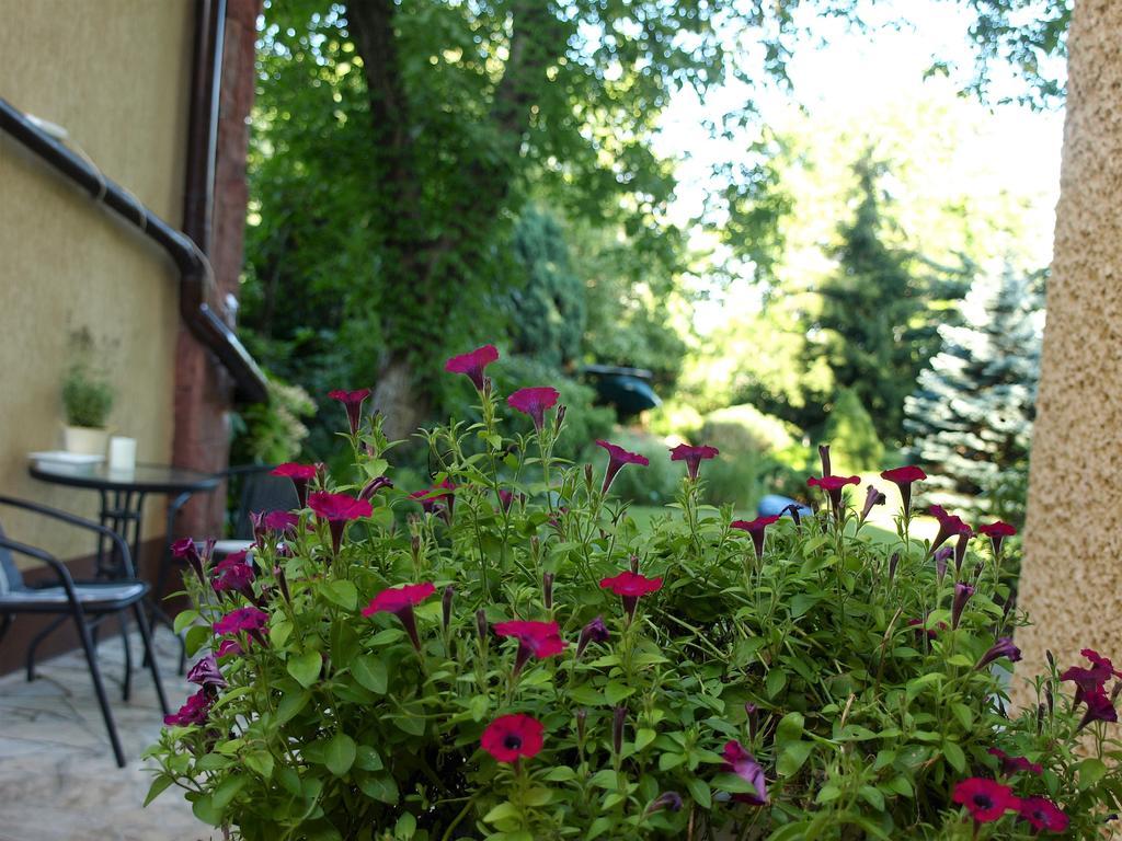 Slowicza Hotel Warsaw Exterior photo